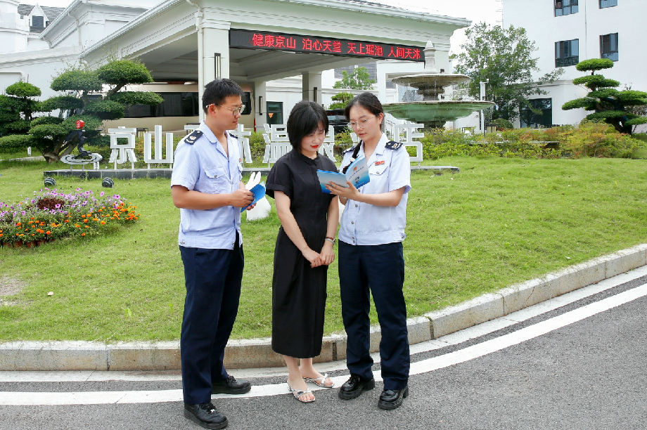 d820889ce6402af0934321ba8c4eb7ed.jpg