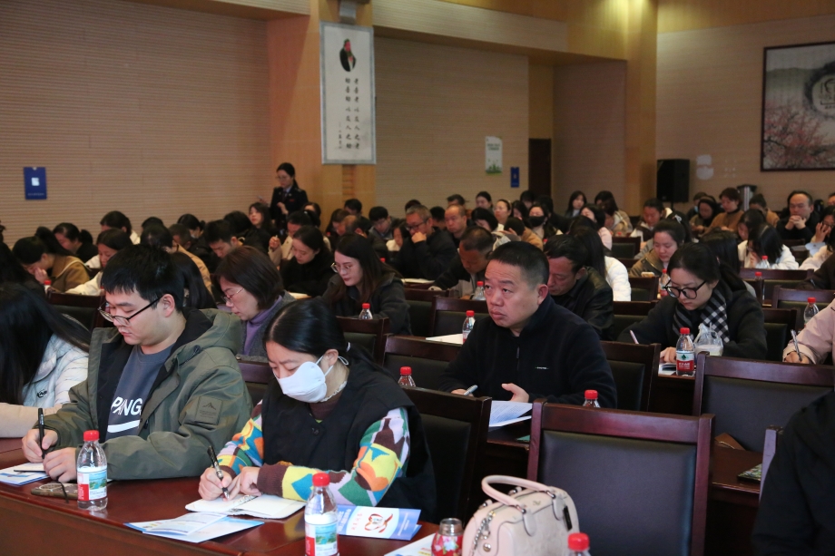 C89A1597.jpg C89A1597.jpg