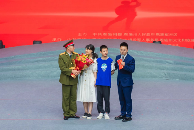 C:UsersLLDesktop\u9ad8źʻͨѶԱ 쳬.png